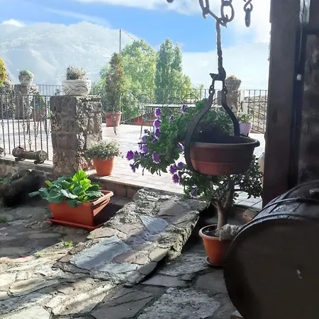 Cozy In With View Ardanué